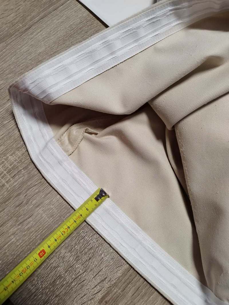 Stoerrelse paa gardinbaand